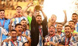 梅西穿的黑纱是什么